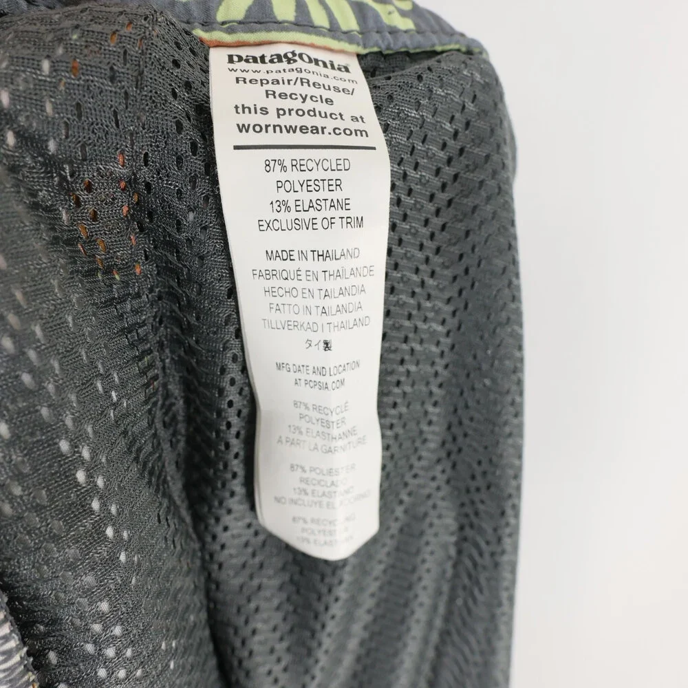 Patagonia Hydropeak Volley Shorts Mens XXL Multi Geometric Print Boardshorts